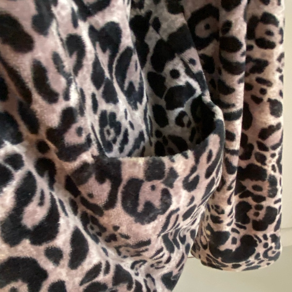 Jones NY Sport Women's Animal Print (Leopard) 100% Cotton Zip Jacket Size Medium - Picture 9 of 16